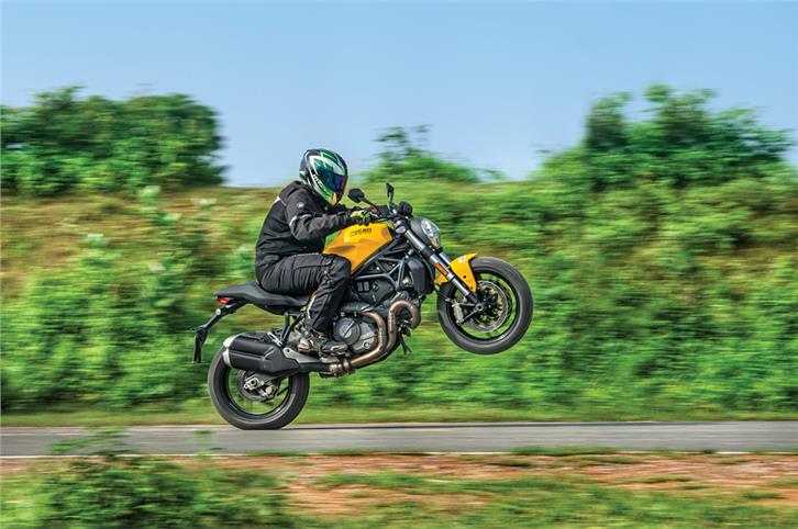 2018 Ducati Monster 821 review, test ride
